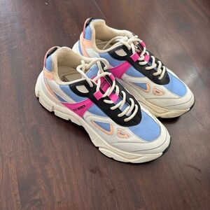Multicolor Steve Madden size 8.5 sneakers